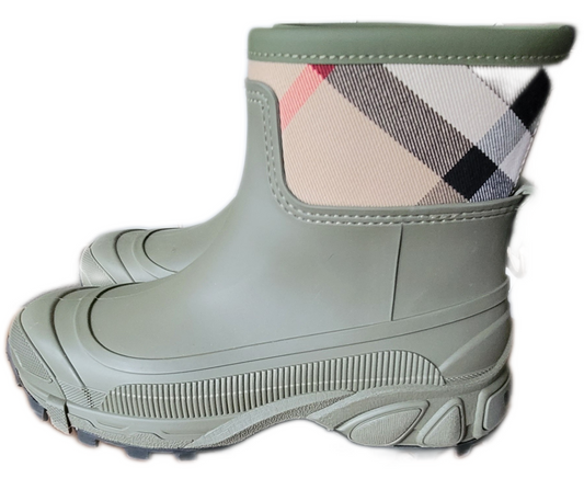 Burberry Rain Boots Used
